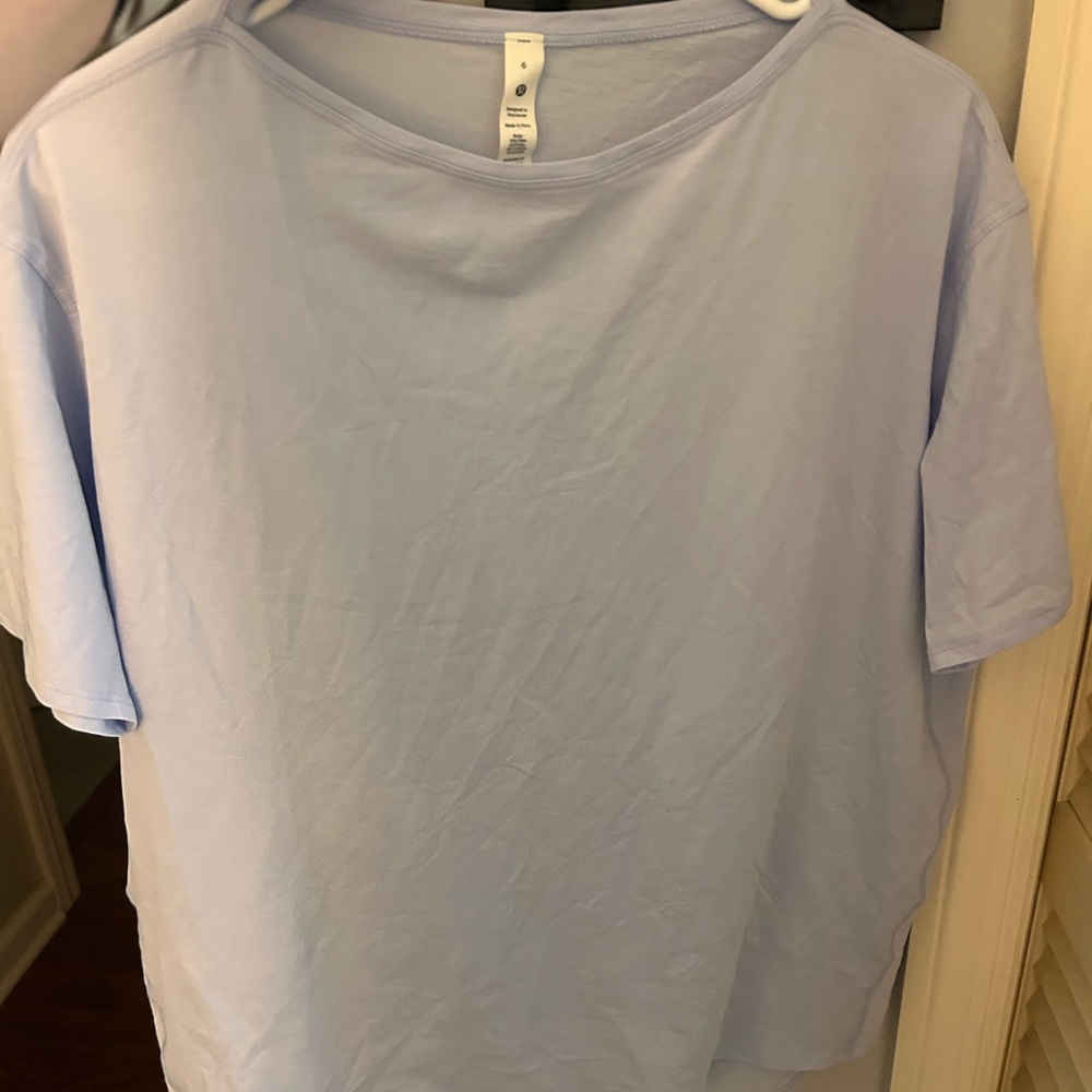 Lululemon Tee